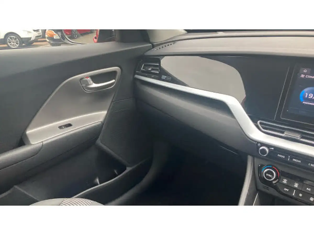 2022-kia-niro-16-gdi-2-139bhp-156kwh-big-32