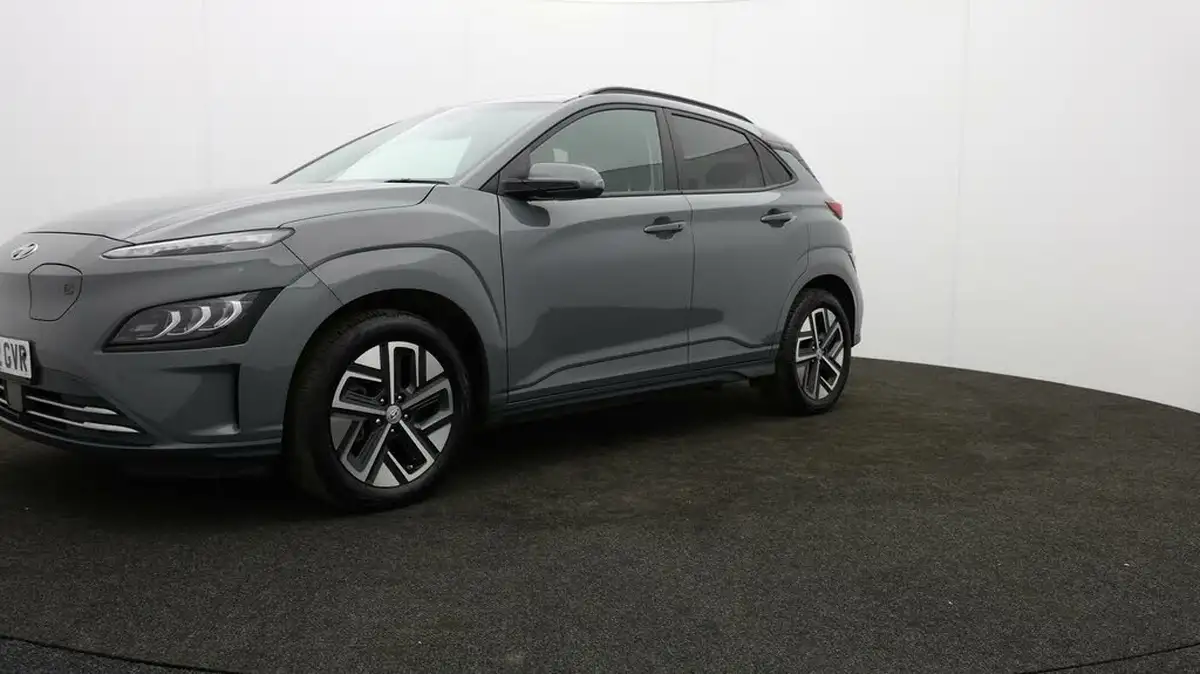 2022-hyundai-kona-e-premium-204ps-64kwh-7kw-obc-big-2