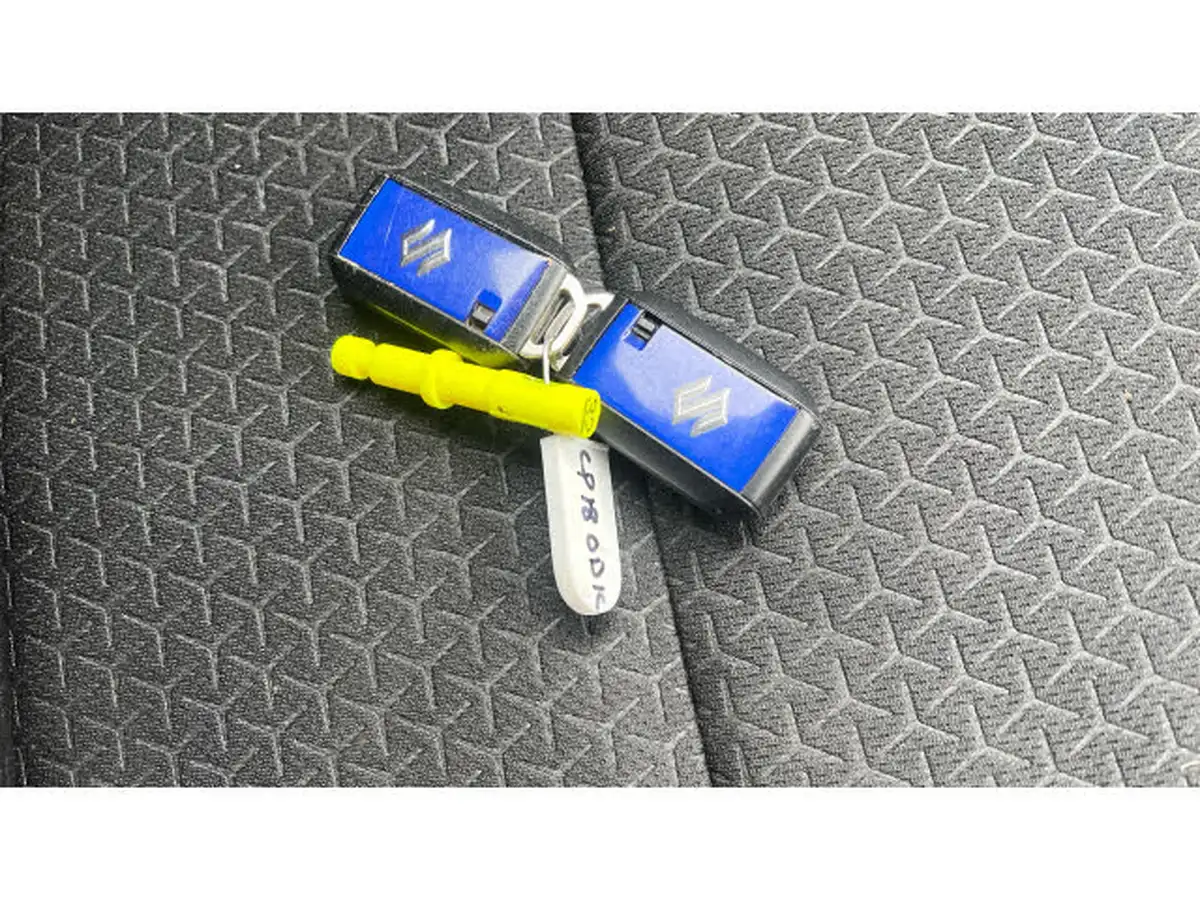 2018-suzuki-swift-12-dualjet-sz5-big-19