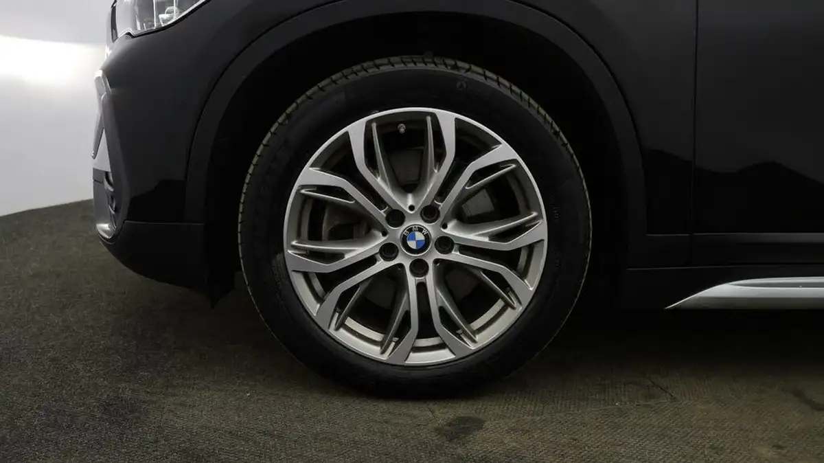 2021-bmw-x1-15-xdrive-25e-phev-xline-big-17