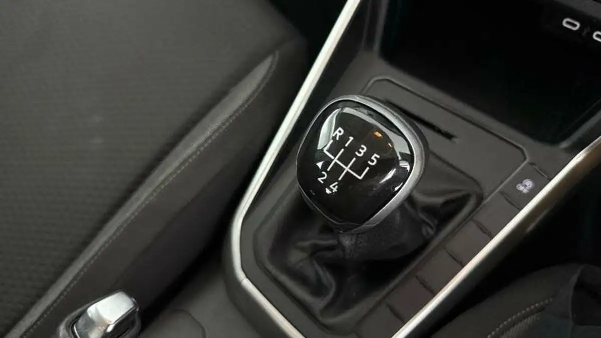 2024-volkswagen-polo-10-tsi-life-big-11