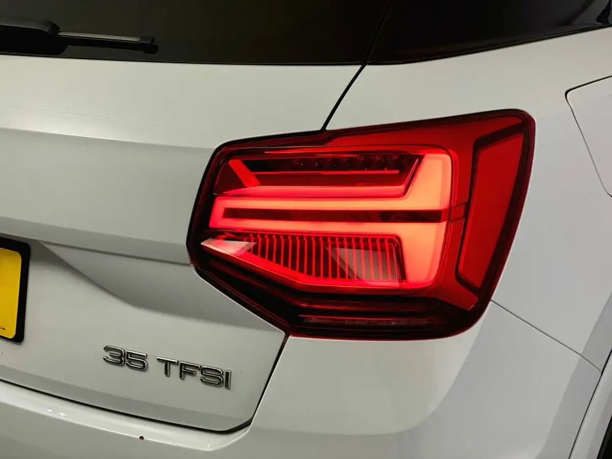 2022-audi-q2-15-35-tfsi-black-edition-s-tronic-big-37