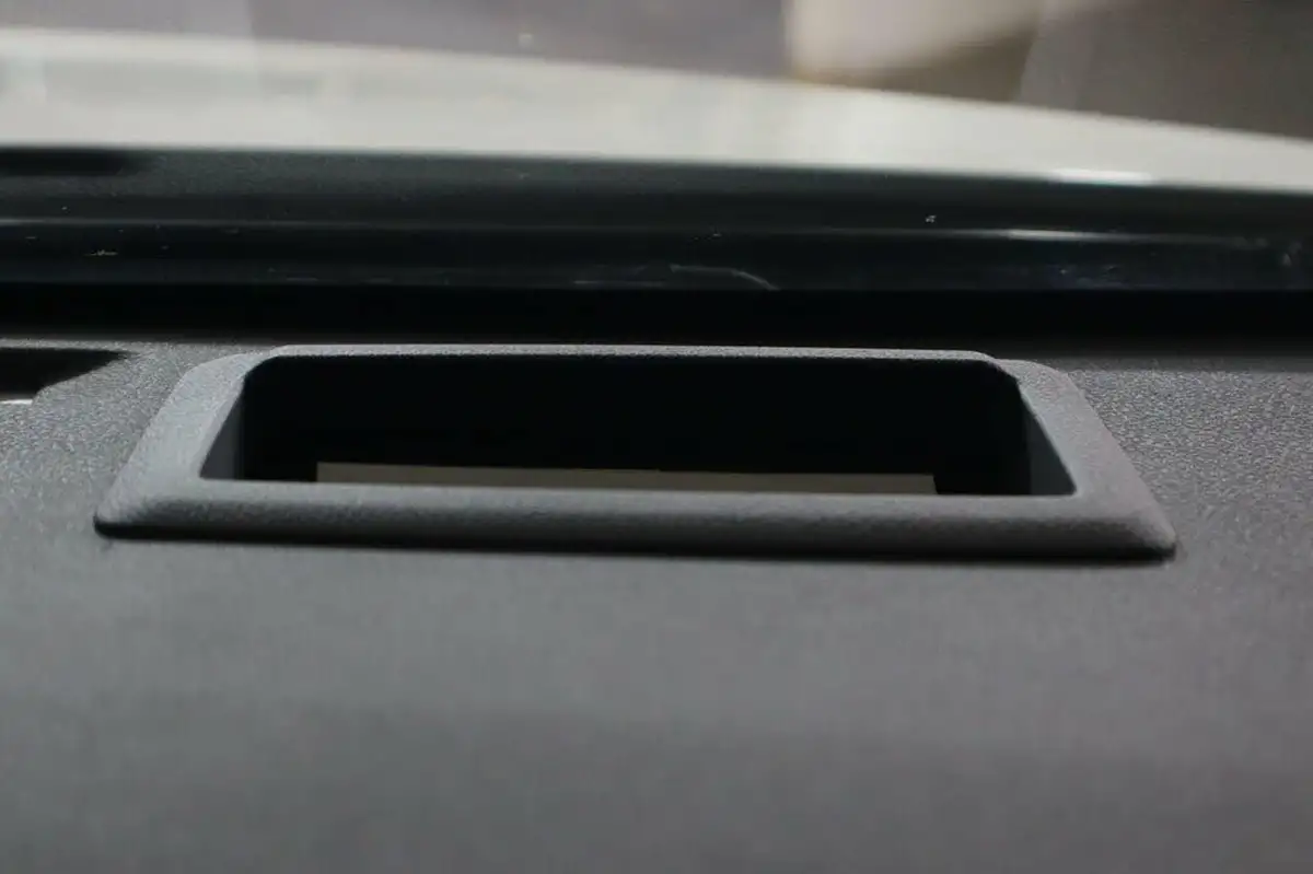 2019-toyota-prius-18-vvt-i-excel-cvt-big-23