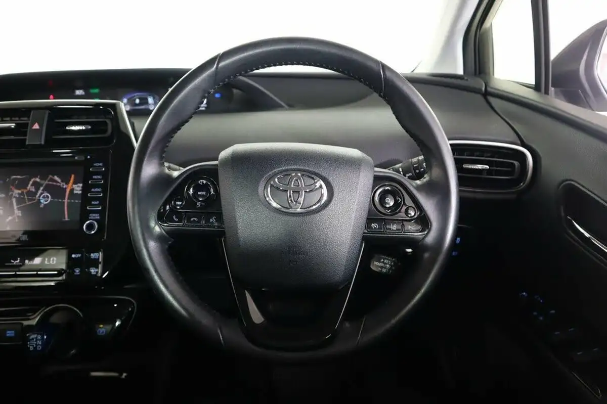 2019-toyota-prius-18-vvt-i-excel-cvt-big-47