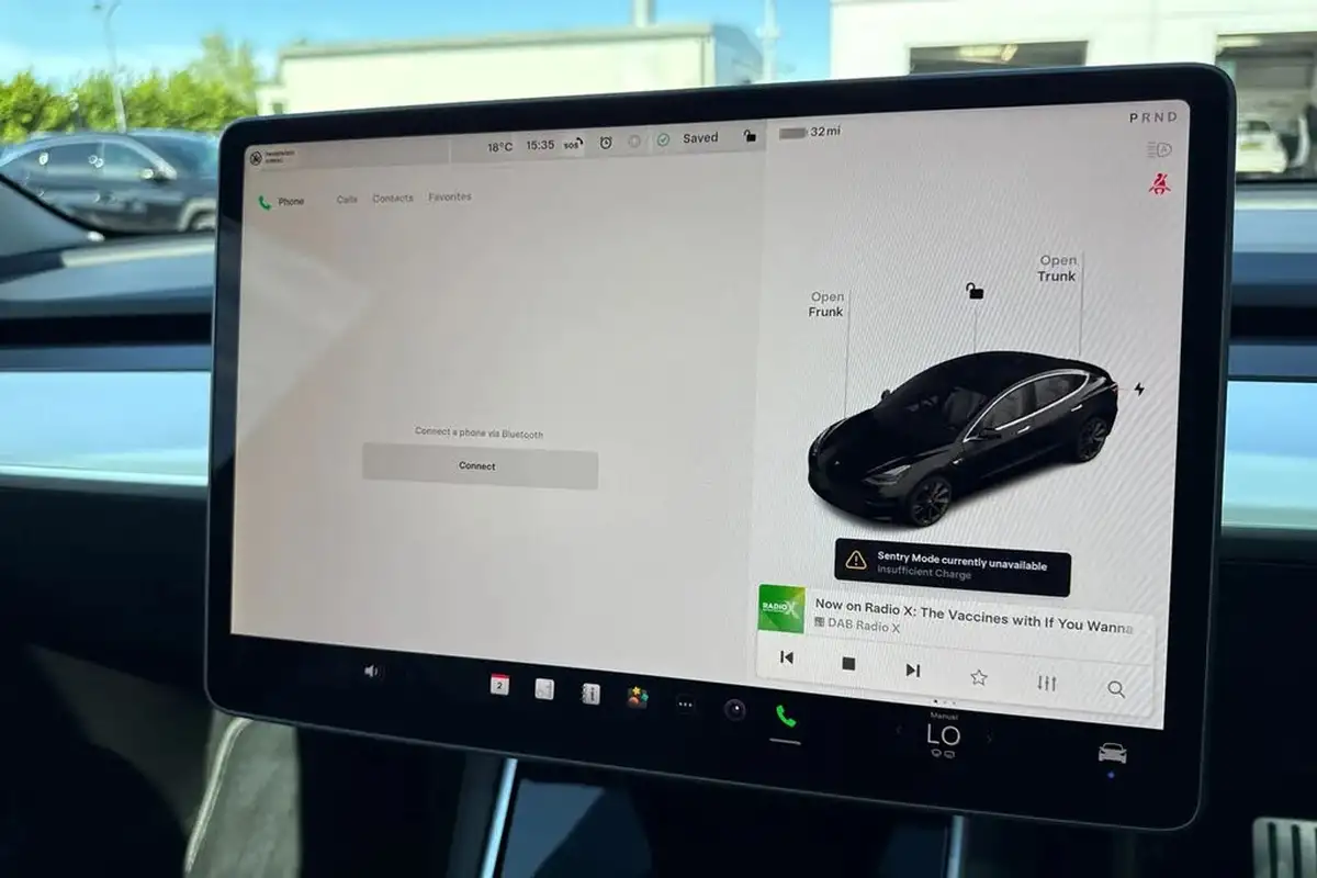 2020-tesla-model-3-e-performance-big-45