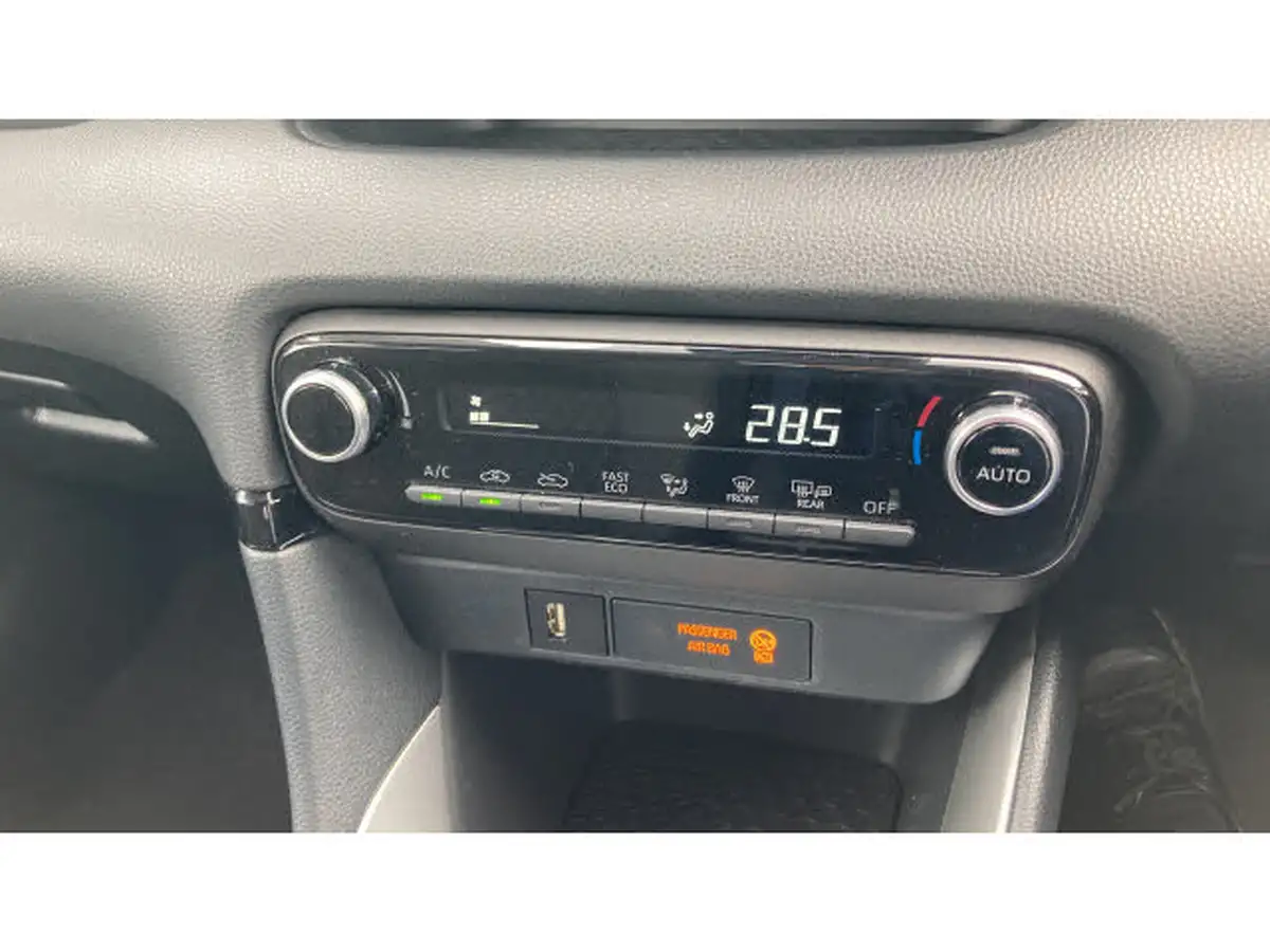 2022-toyota-yaris-15-vvt-i-design-big-26