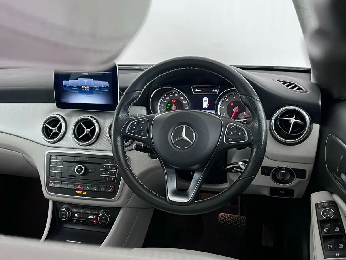 2016-mercedes-benz-gla-class-20-gla-250-sport-premiumss-7g-dct-big-16
