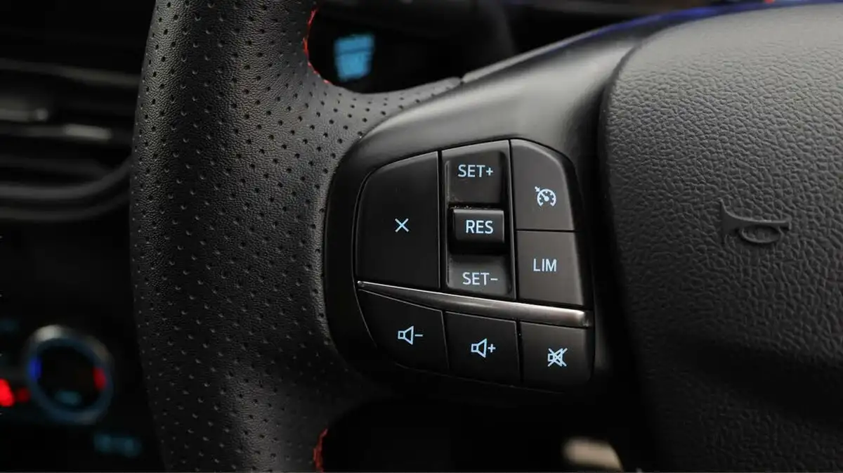 2021-ford-kuga-25t-st-line-x-edition-225ps-phev-big-20