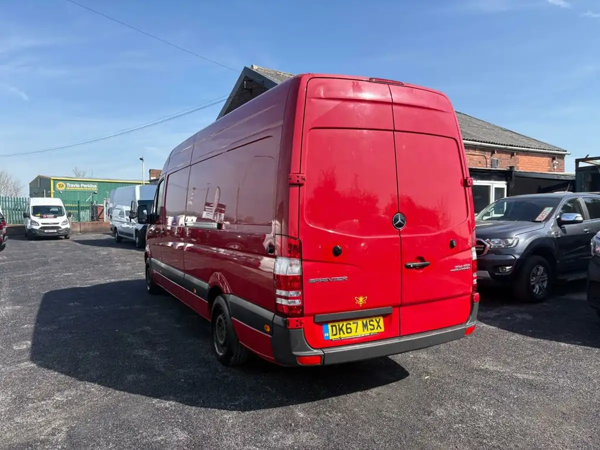 2017-mercedes-benz-sprinter-big-11