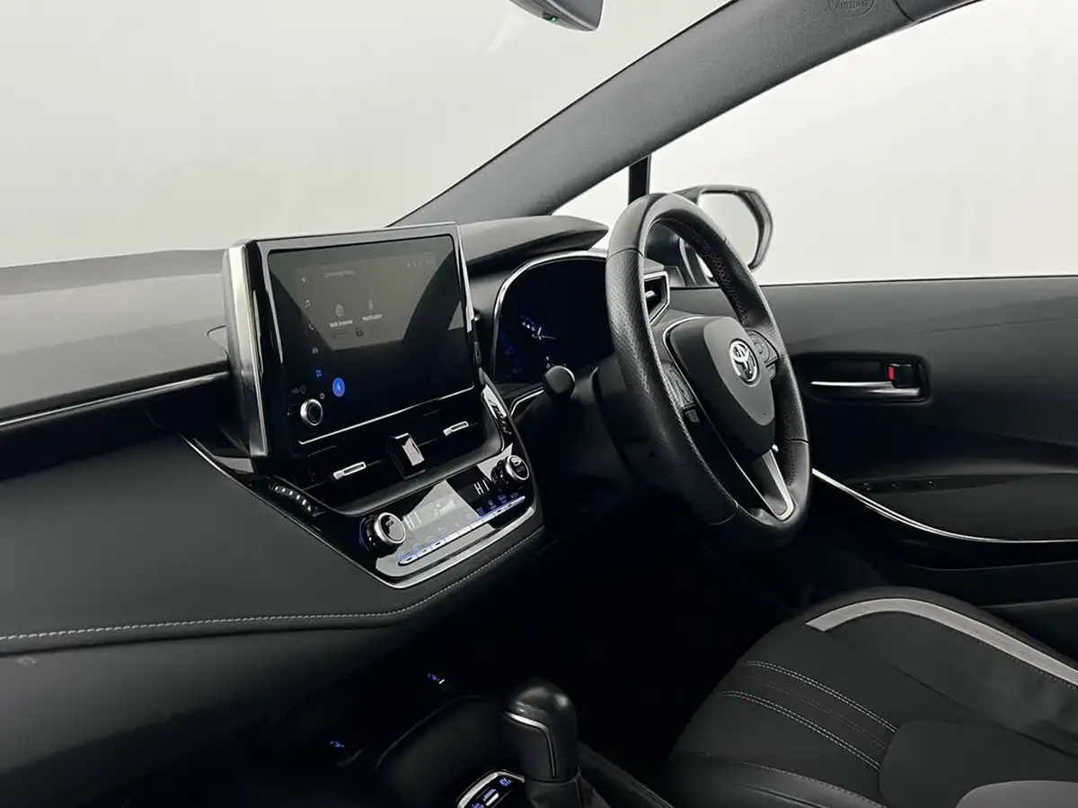 2022-toyota-corolla-18-vvt-i-gr-sport-120bhp-trk-hatchback-big-10