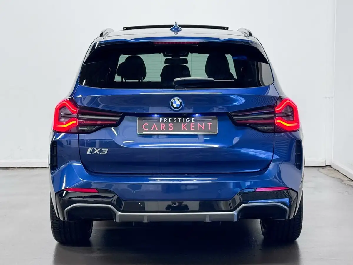 2022-bmw-ix3-e-m-sport-big-5