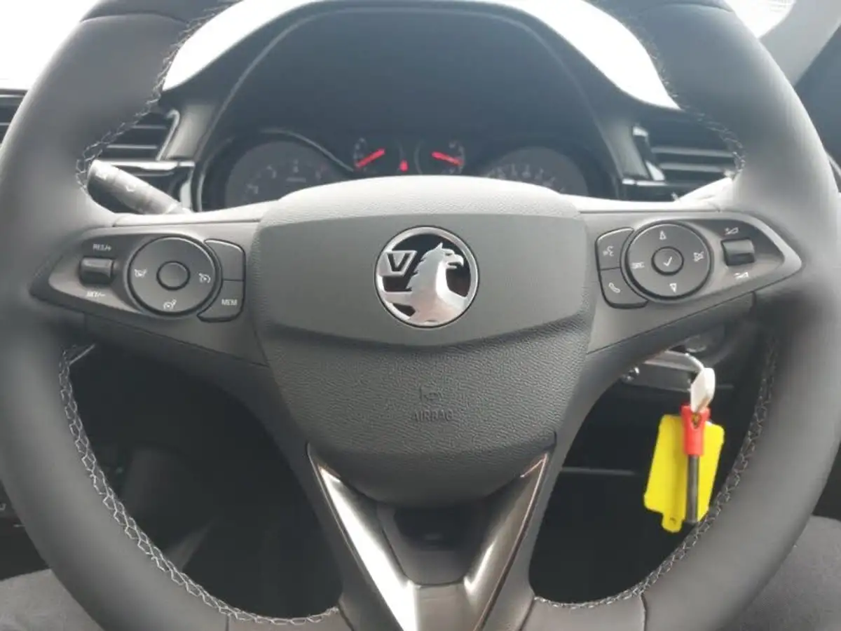 2024-vauxhall-corsa-12-turbo-design-big-12