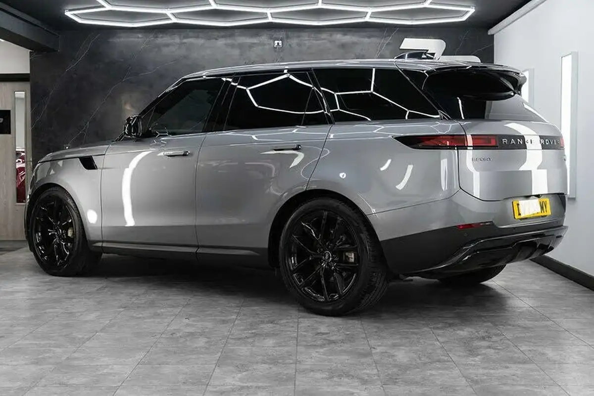 2023-land-rover-range-rover-sport-30-d300-se-big-1