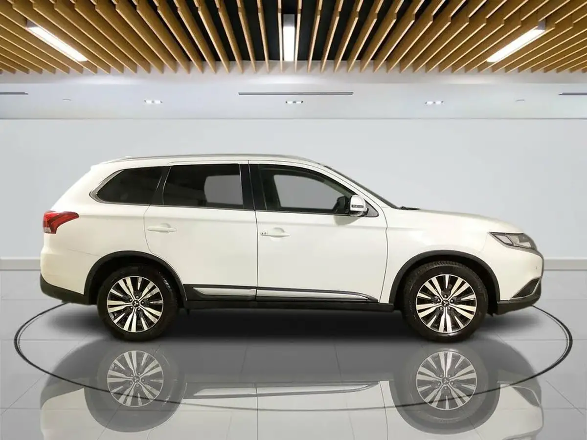 2019-mitsubishi-outlander-20-design-big-7