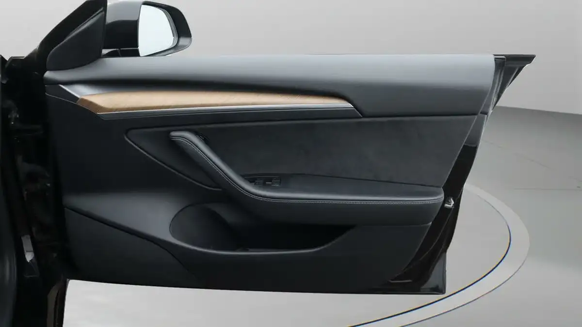 2021-tesla-model-3-e-long-range-4x4-big-15