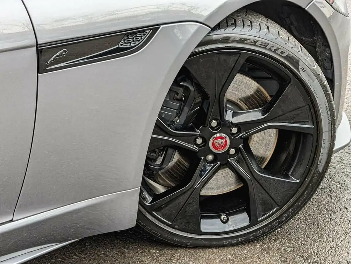 2022-jaguar-f-type-50-v8-p450-r-dynamic-awd-coupe-big-17