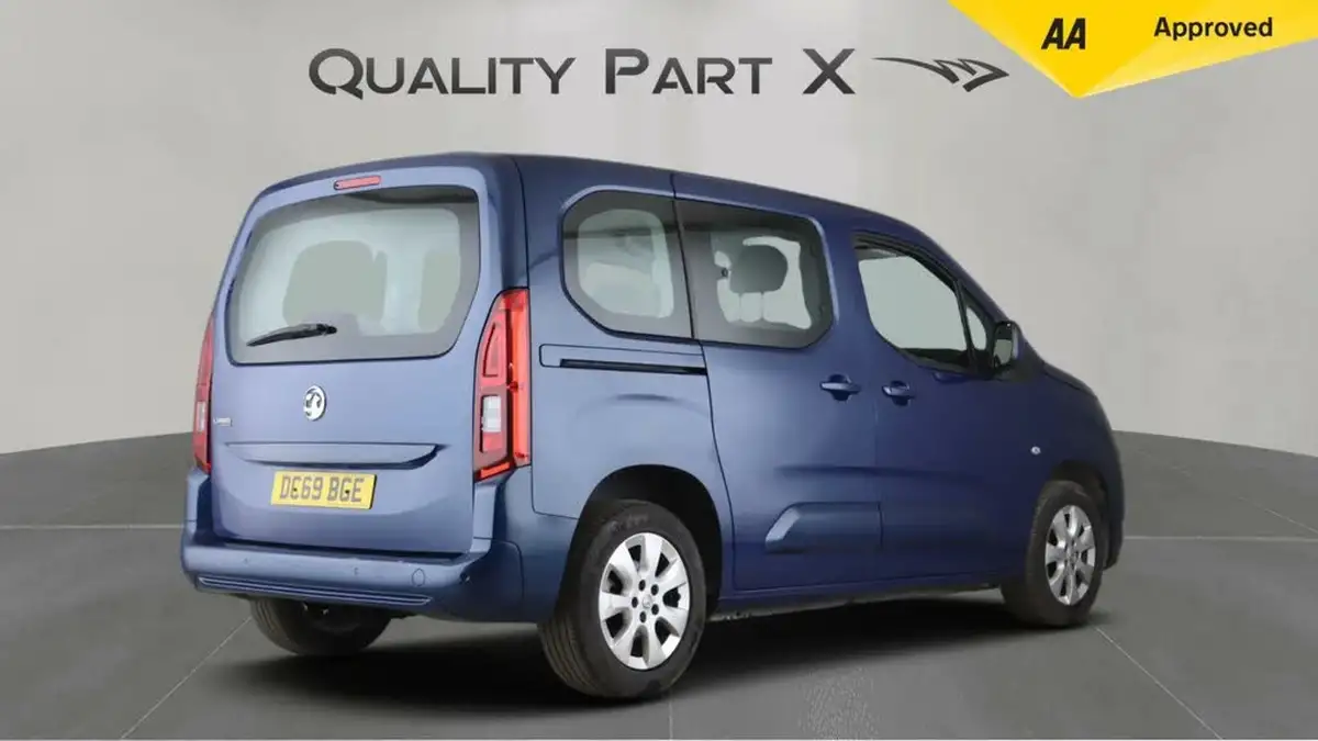 2020-vauxhall-combo-life-15-energy-130ps-big-5