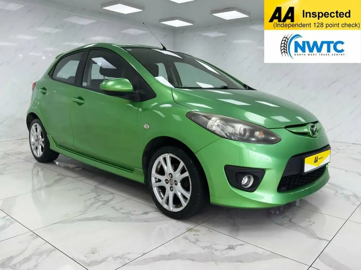 2009-mazda-mazda2-15-sport-5d-big-0