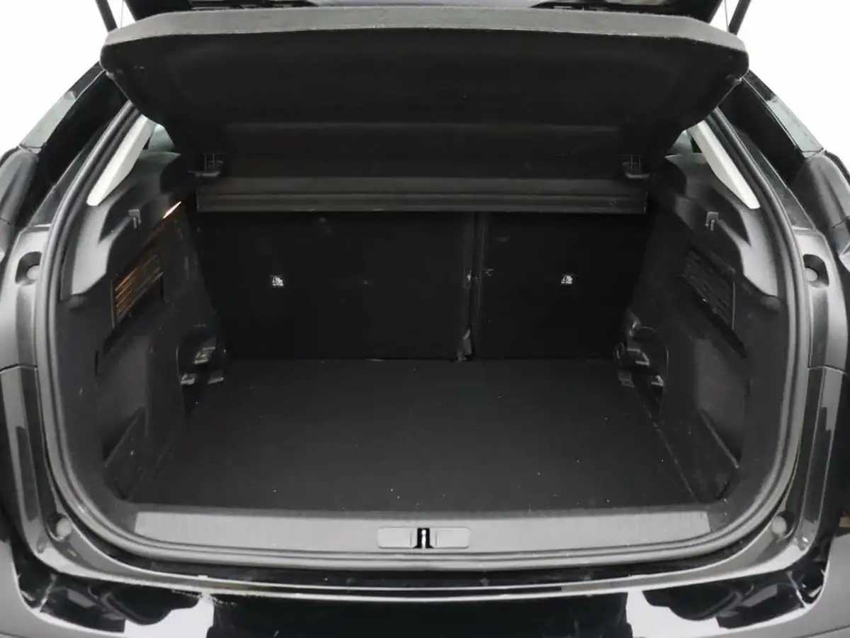 2024-citroen-c4-12-puretech-plus-130ps-ss-big-10