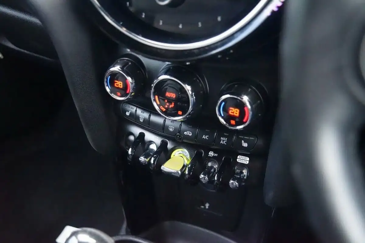 2021-mini-cooper-e-cooper-s-2-big-6
