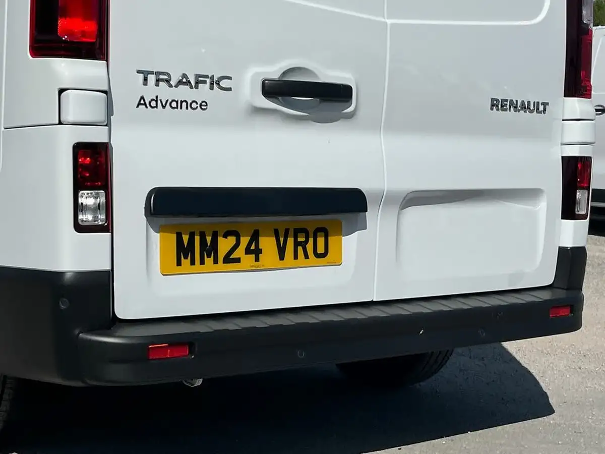 2024-renault-trafic-20dci-ll30-130-advance-panel-big-16