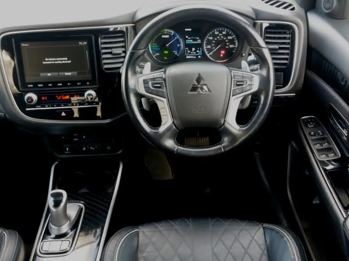 2020-mitsubishi-outlander-24-exceed-phev-big-6