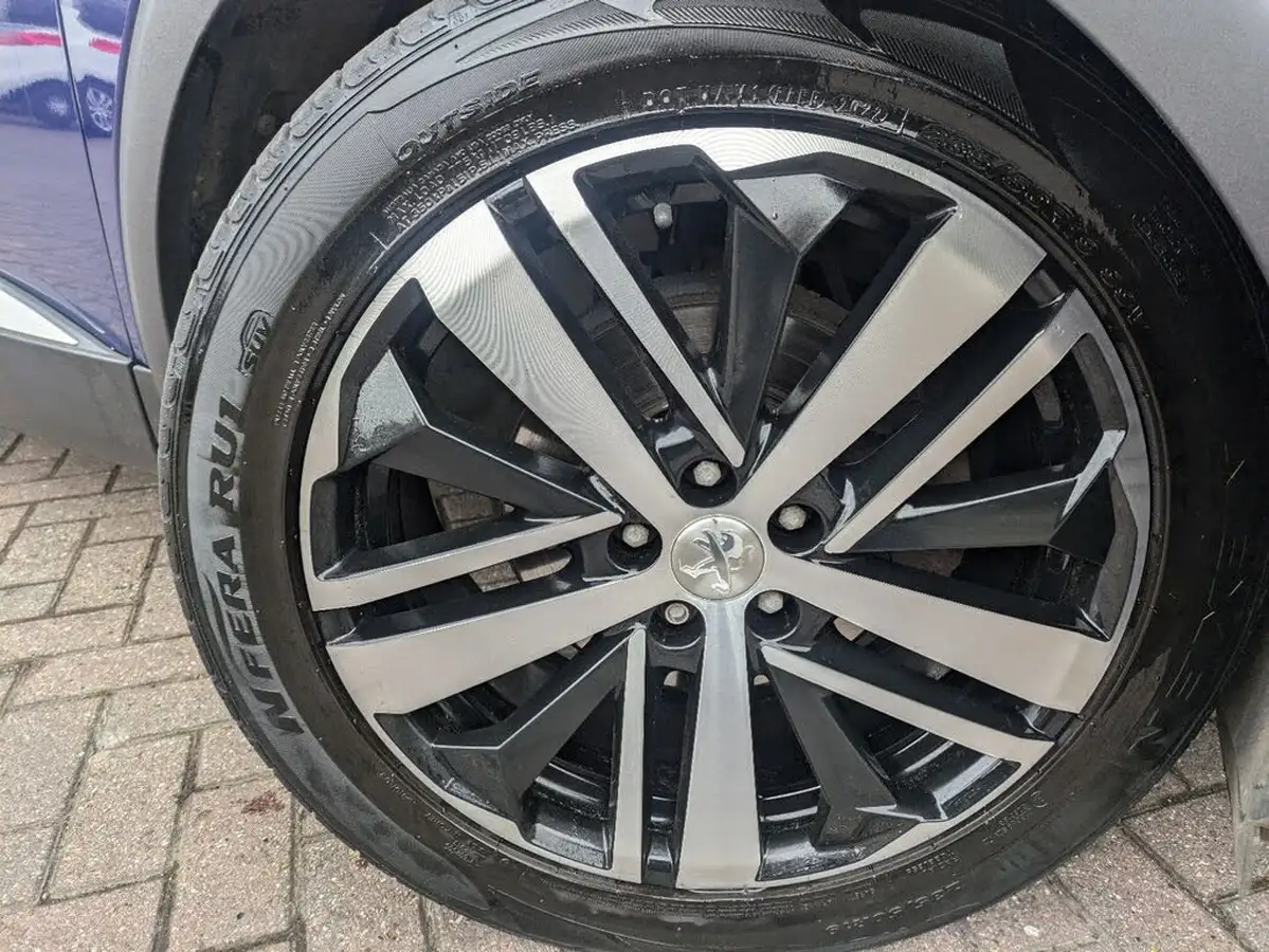 2017-peugeot-3008-suv-20-bluehdi-gt-big-8