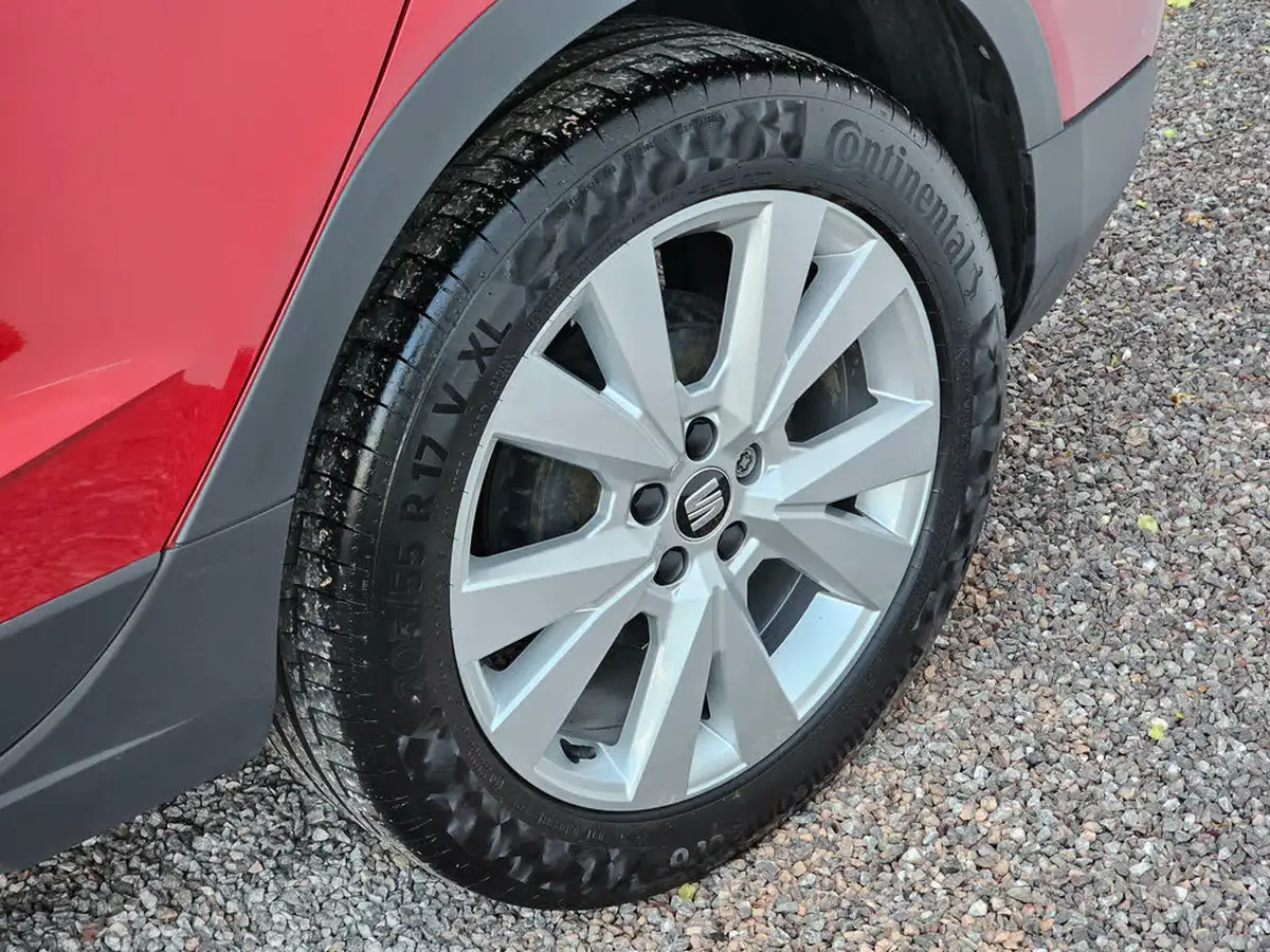 2020-seat-arona-big-19