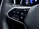 2022-volkswagen-t-roc-20-tsi-r-line-small-31