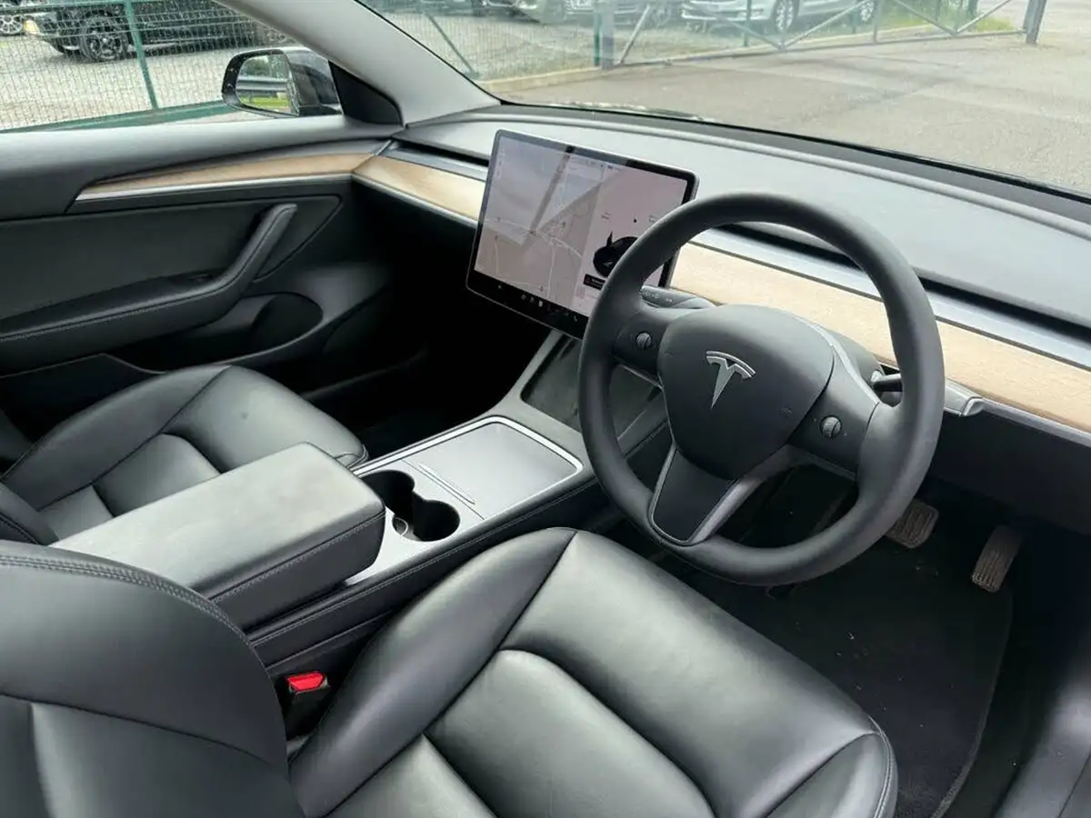 2021-tesla-model-3-e-long-range-4x4-big-8