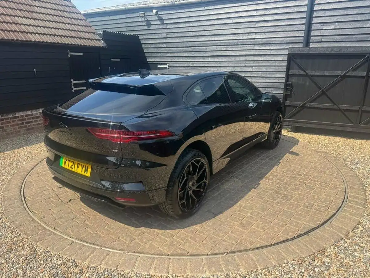 2021-jaguar-i-pace-ev400-hse-big-51