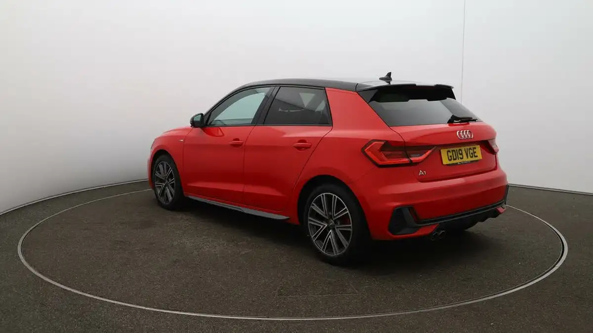 2019-audi-a1-20-40-tfsi-s-line-competition-big-54