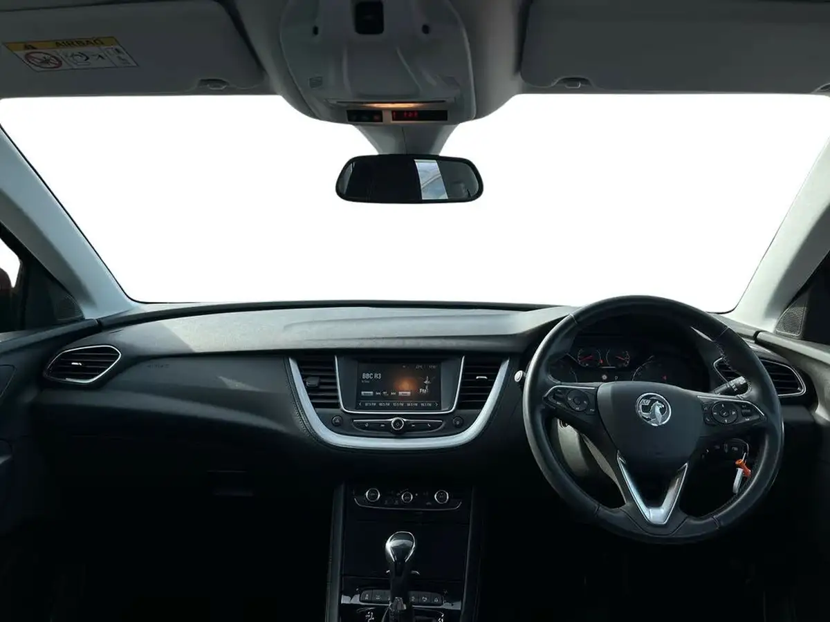 2018-vauxhall-grandland-x-12-se-132ps-auto-big-5