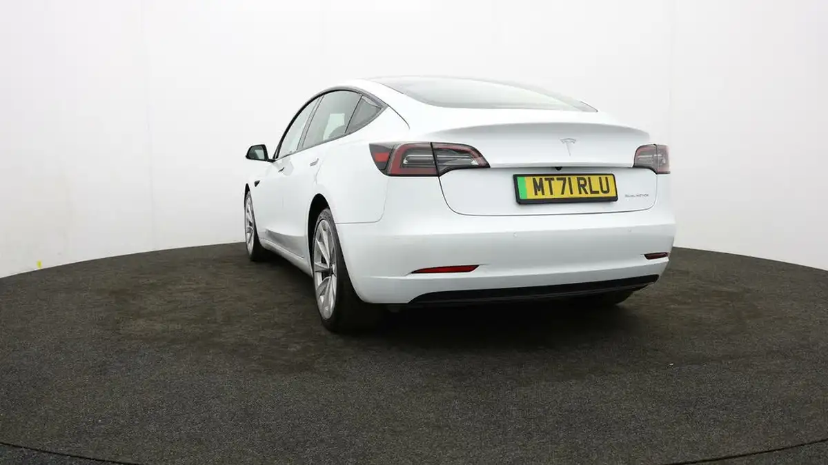 2021-tesla-model-3-e-long-range-awd-big-71