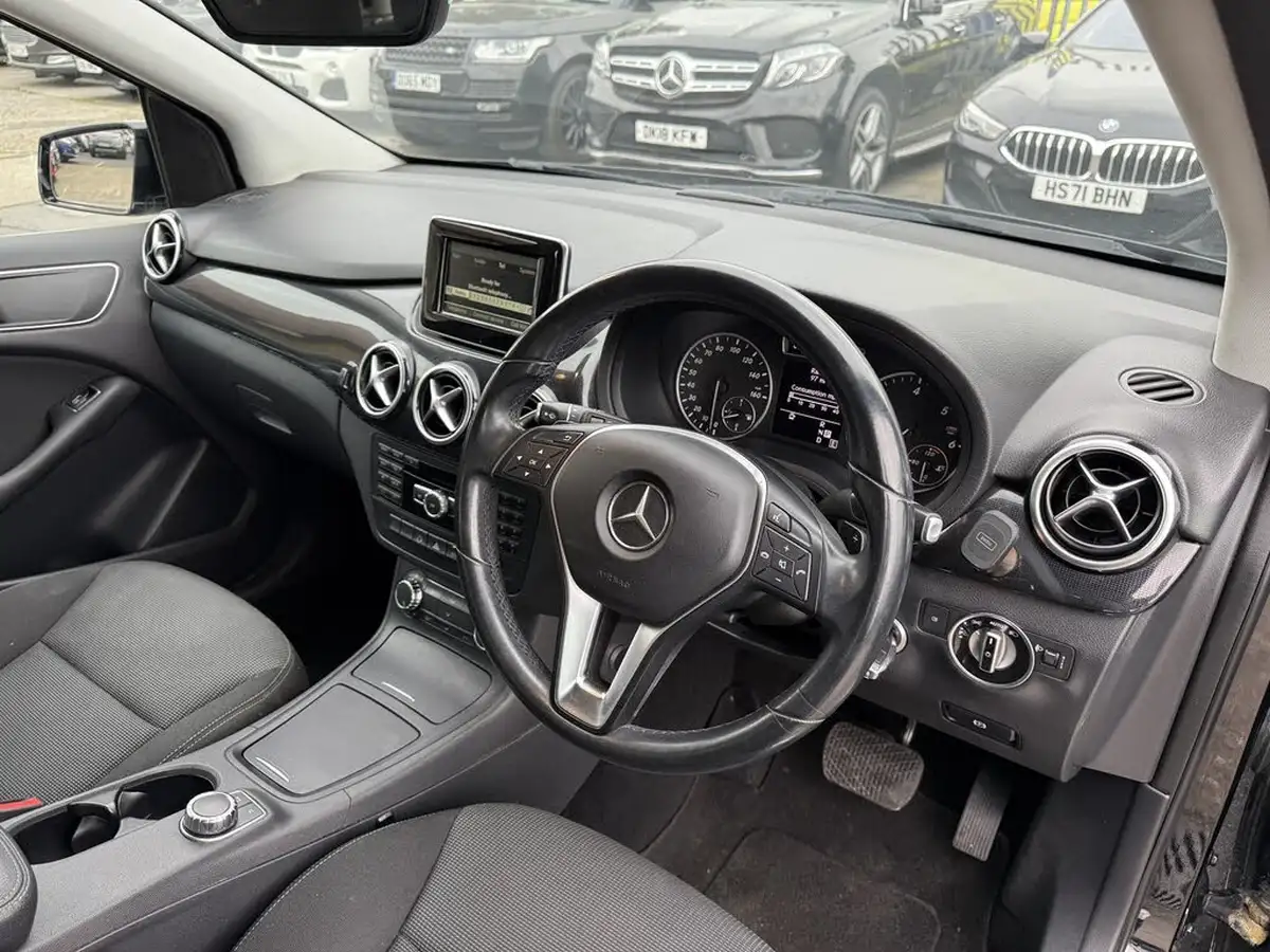 2013-mercedes-benz-b-class-18-cdi-b180-se-big-15