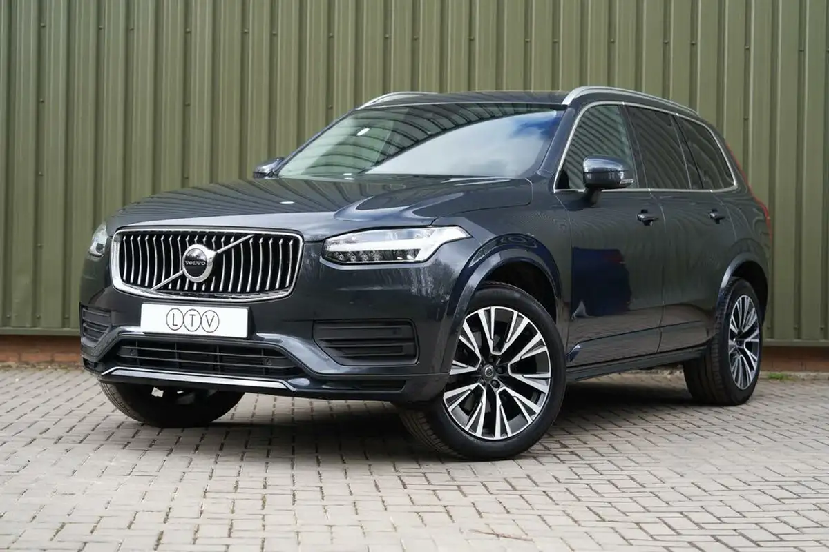 2022-volvo-xc90-20td-b5-momentum-big-2