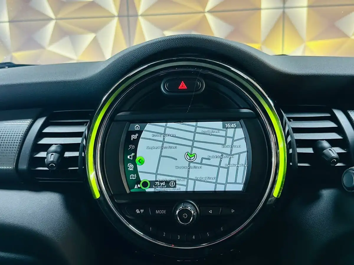 2020-mini-cooper-15-cooper-sport-hatchback-3d-big-44
