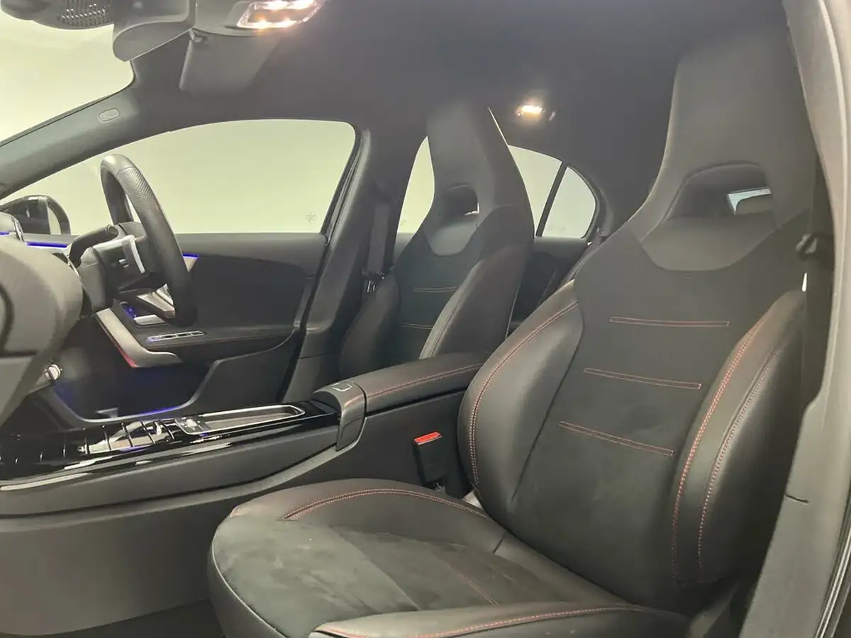 2023-mercedes-benz-a-class-13-a180-amg-line-executive-hatchback-5d-7g-dct-big-32