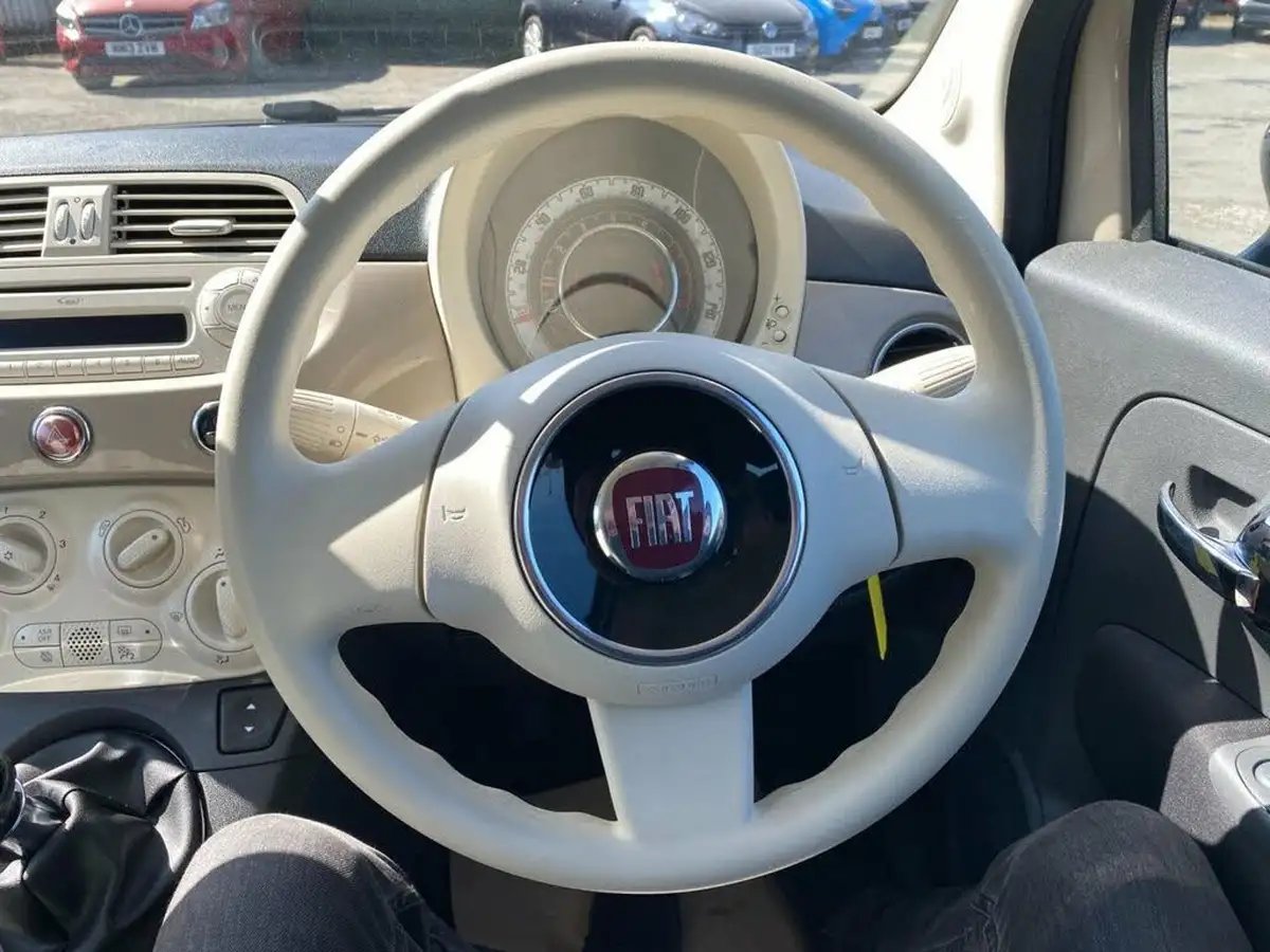 2015-fiat-500-12-pop-star-big-20