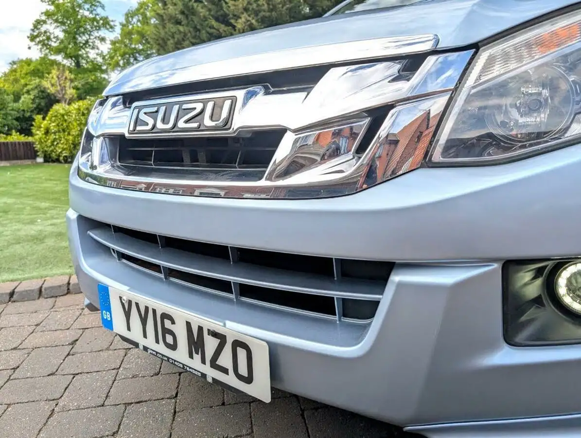 2016-isuzu-d-max-25td-centurion-big-10