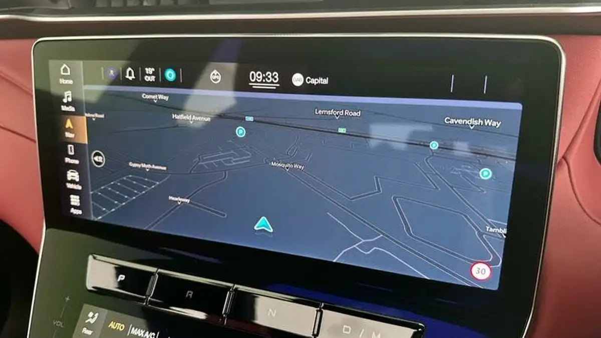 2023-maserati-grecale-20-modena-big-30
