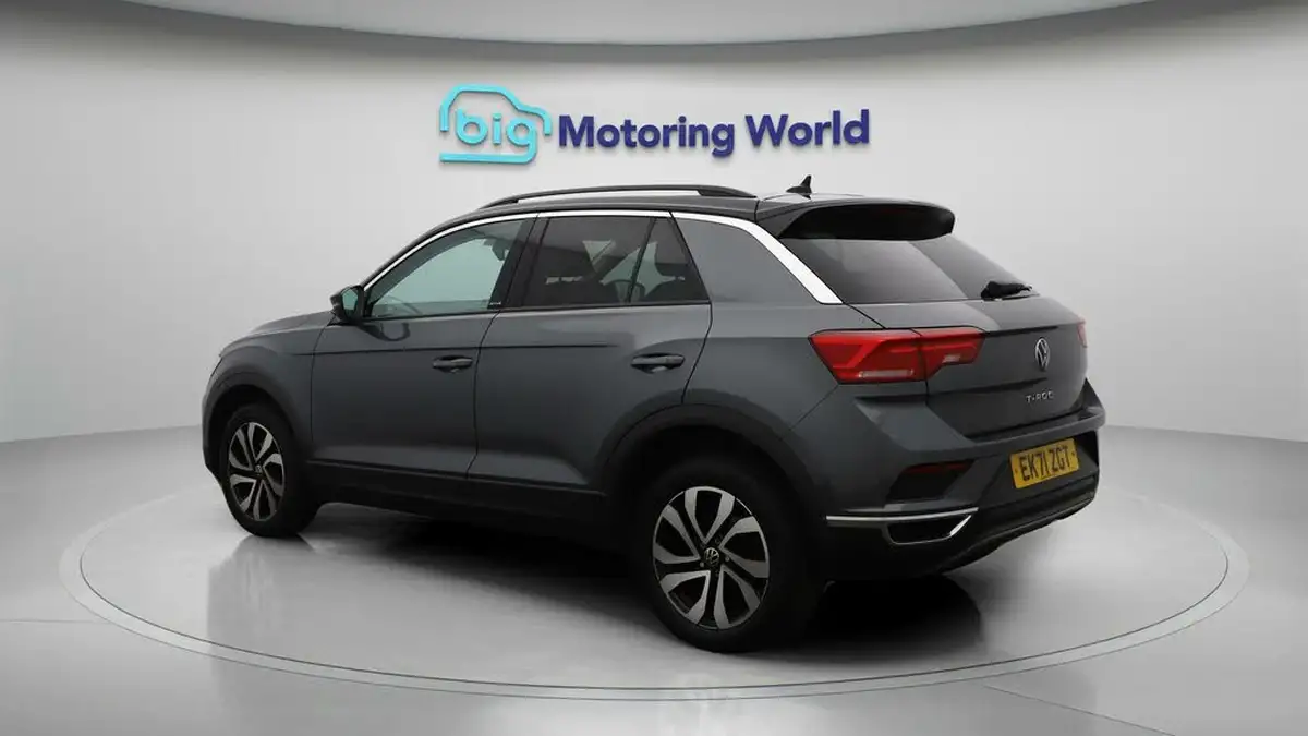 2021-volkswagen-t-roc-10-tsi-active-hatchback-5d-big-5
