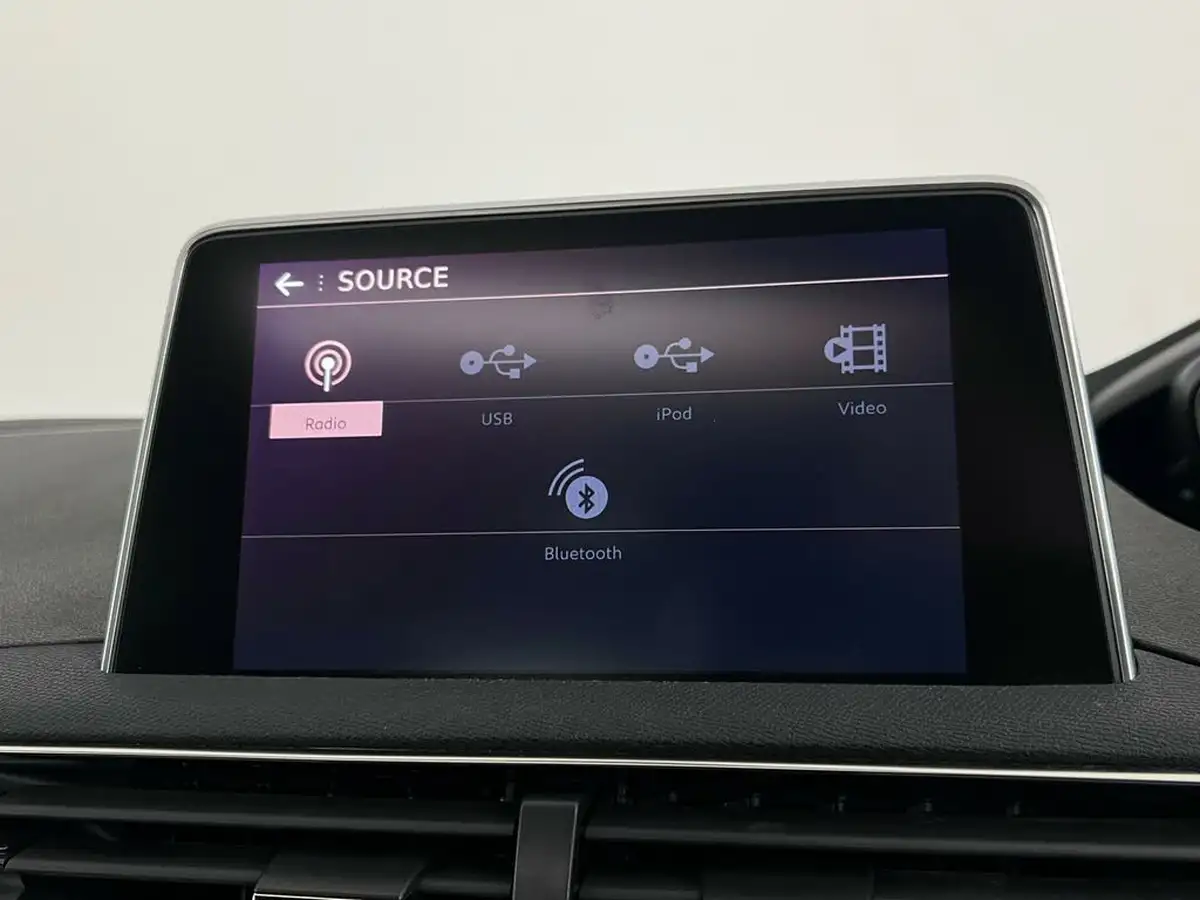 2019-peugeot-3008-suv-12-puretech-gt-line-eat8-big-22
