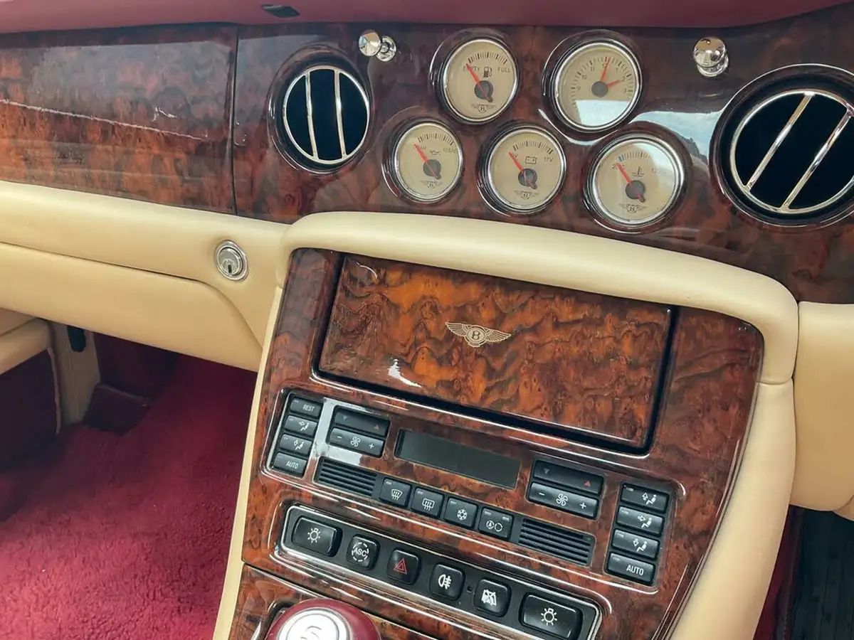 2001-bentley-arnage-68-red-label-big-73