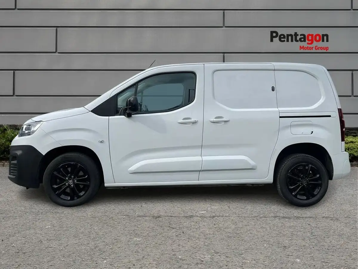2021-citroen-berlingo-15bluehdi-1000-driver-100pseu6dt-e-ss-big-11