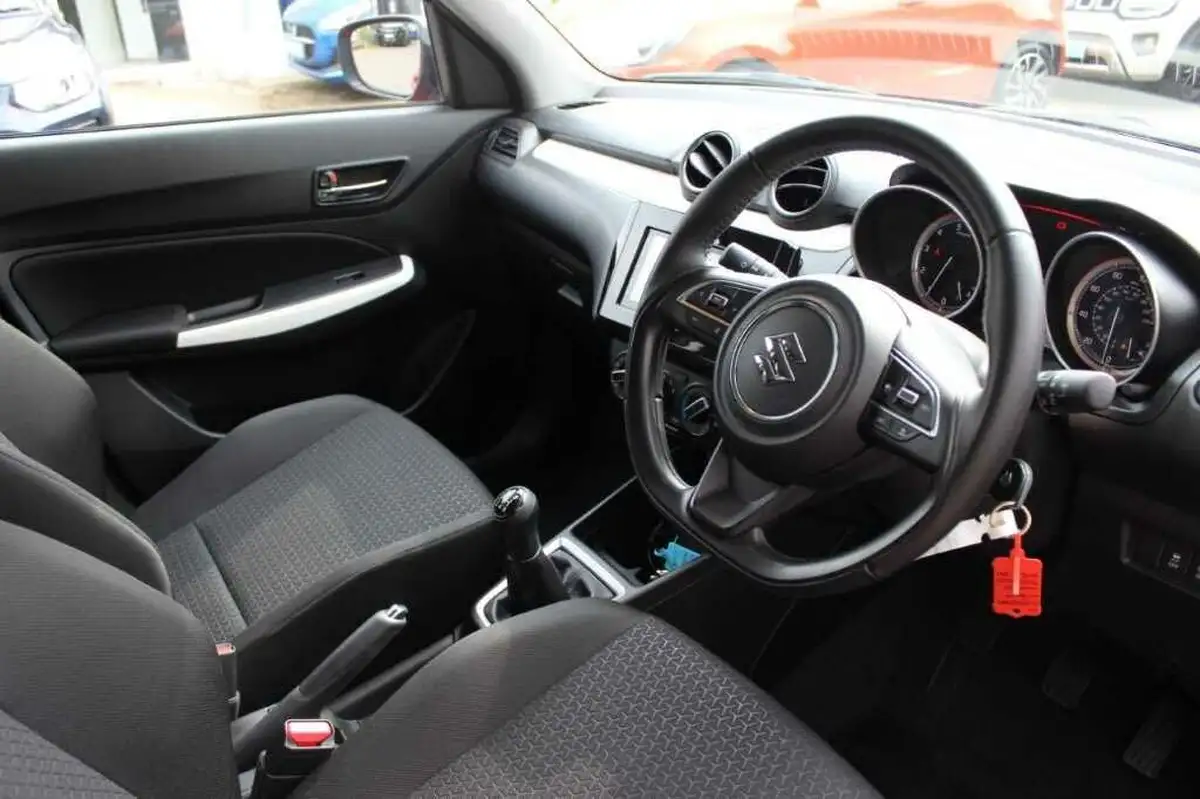 2022-suzuki-swift-12-dualjet-sz-l-big-22