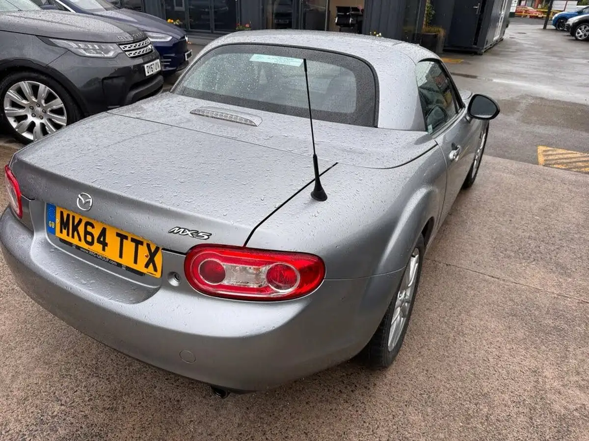 2014-mazda-mx-5-18-roadster-se-big-5