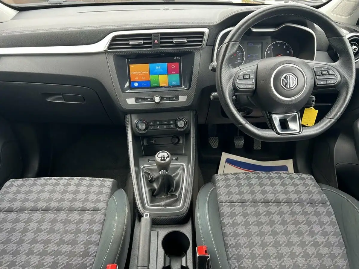 2018-mg-zs-suv-15-vti-tech-excite-big-25
