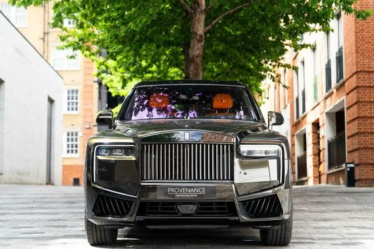 2024-rolls-royce-cullinan-675-black-badge-big-17