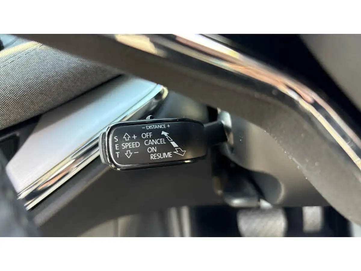 2023-skoda-enyaq-e-60-big-31